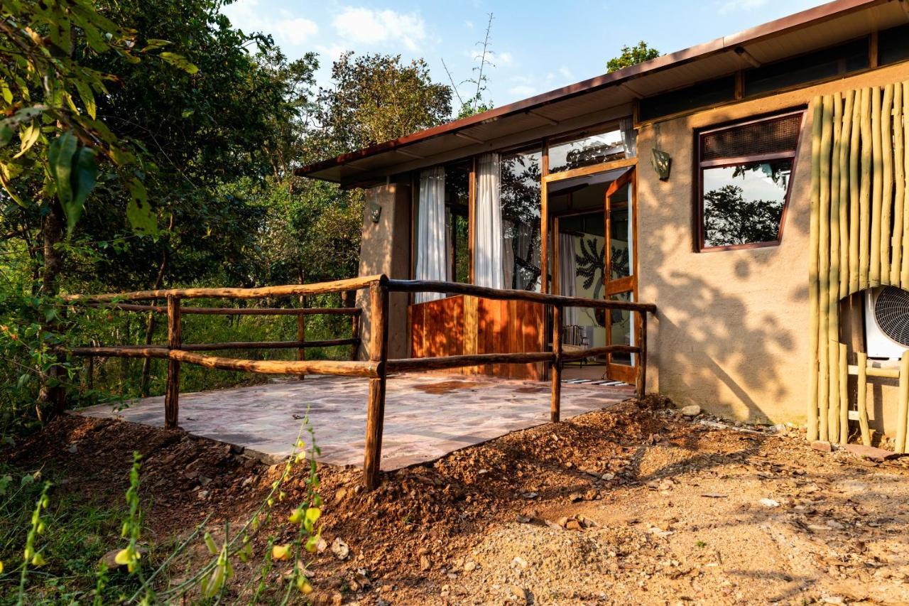 Kanha Jungle Camp Zewnętrze zdjęcie